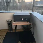 за гости